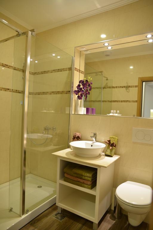 Kesten Futog Habitación foto