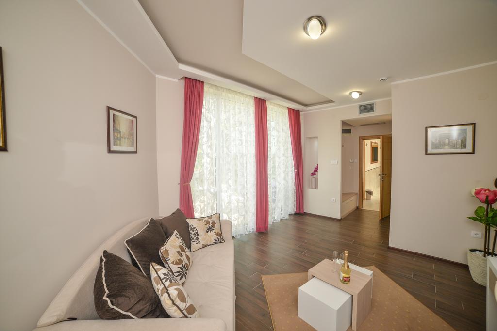 Kesten Futog Habitación foto