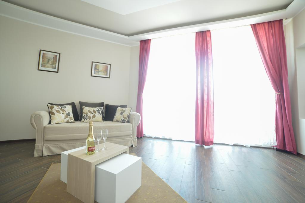 Kesten Futog Habitación foto