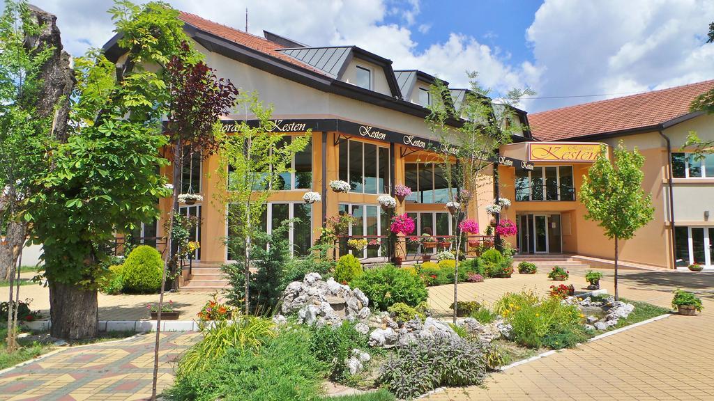 Kesten Futog Exterior foto