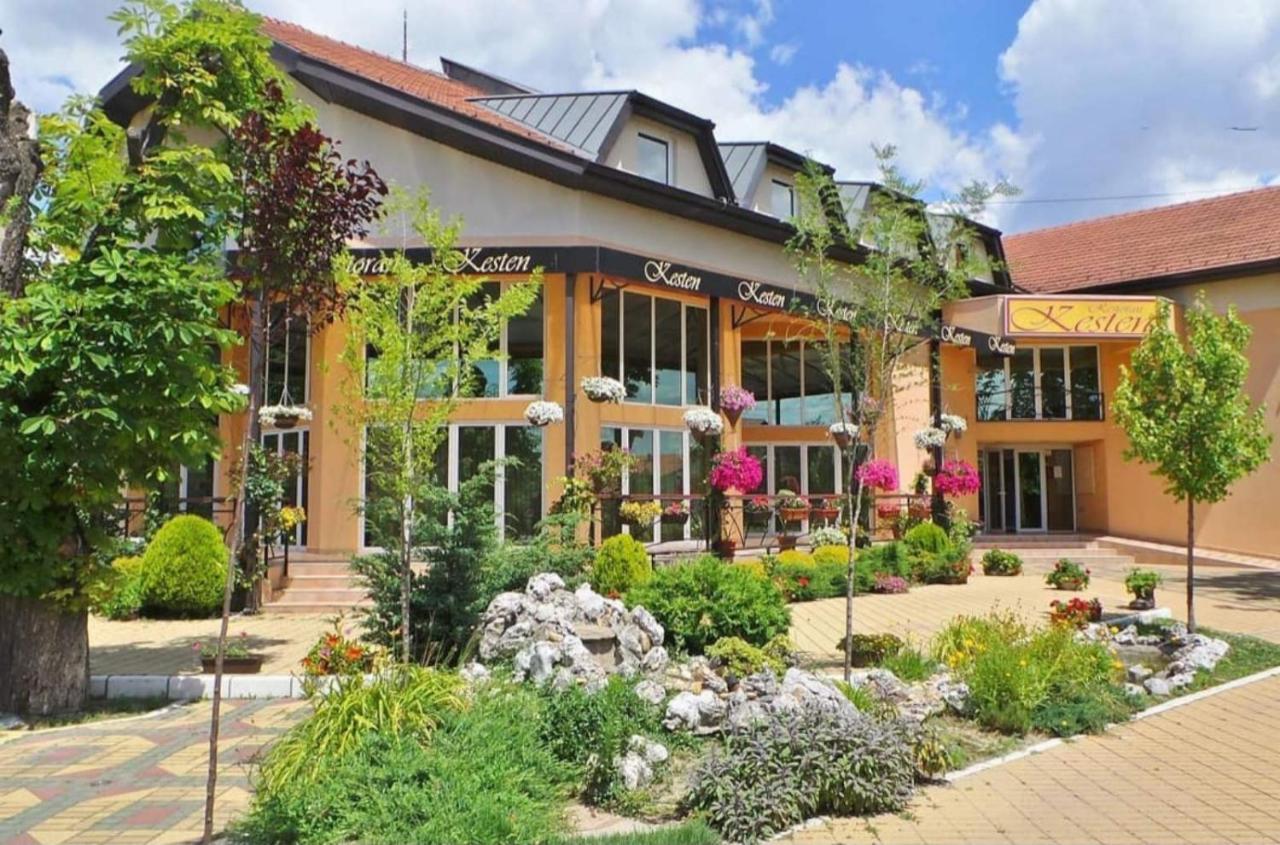 Kesten Futog Exterior foto